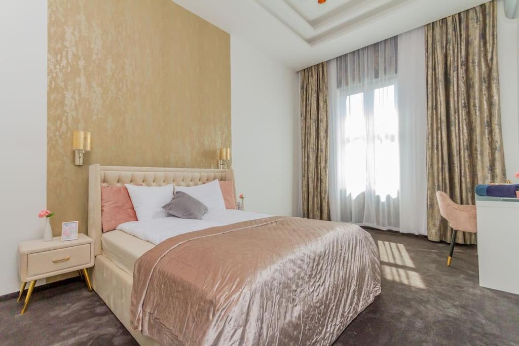 The Opulent Oasis By Newave Apartments 부다페스트 외부 사진